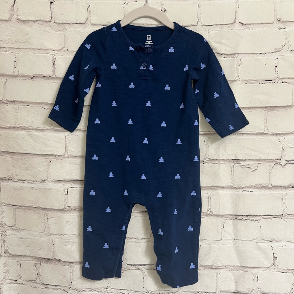 GAP baby cotton overall size 6-12m